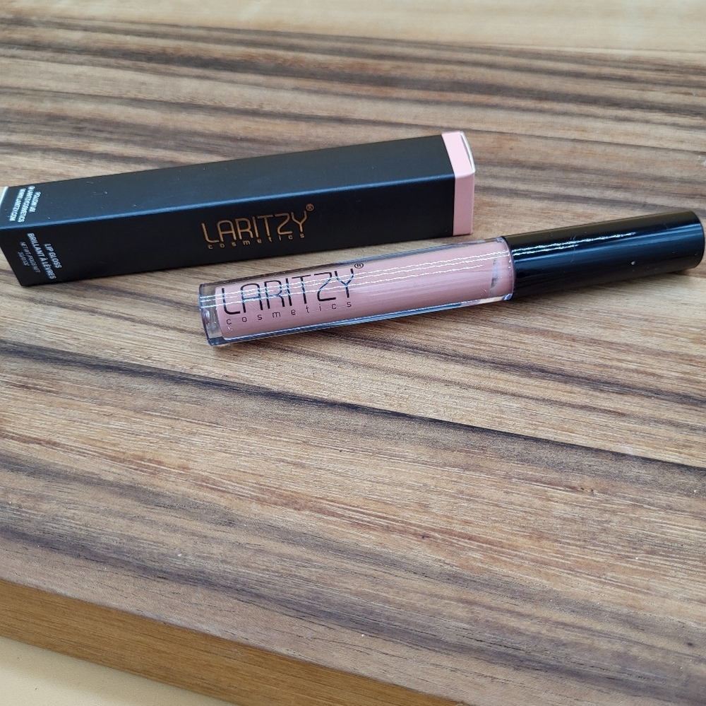 CLEARANCE! Laritzy Opaque Finish Lip Gloss: Verdict (Nude w/Pink Undertones) NIB
